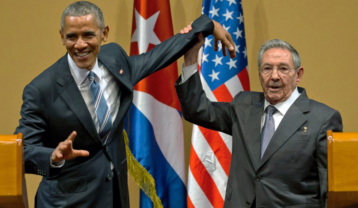 Rencontre américo-cubaine entre Barack Obama et Raul Castro