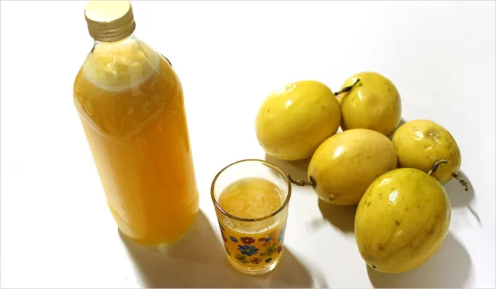 Jus de Maracudja ou Fruit de la passion avec fruits