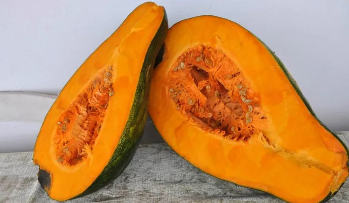 Giraumon coupé en deux