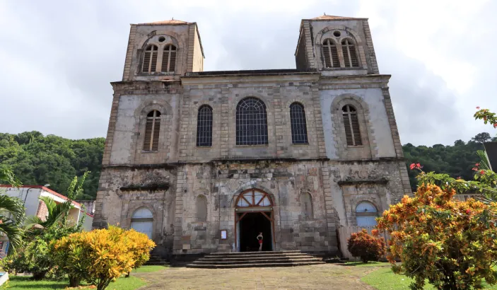 Façade de l'église du Mouillage