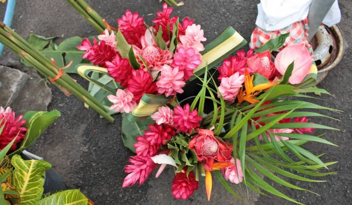 Fleurs en vente au marché de Fort de France